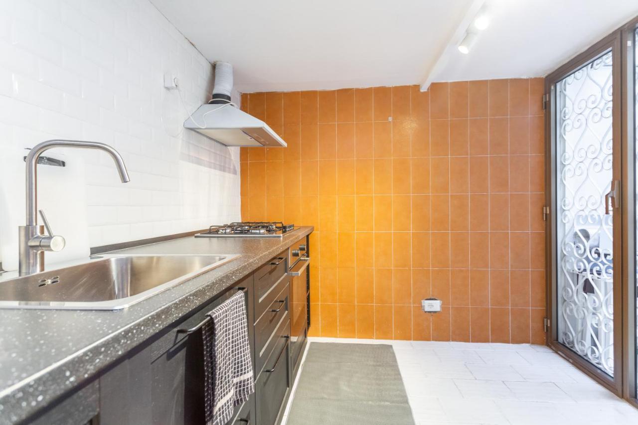 Daplace - Giulia Apartment Рим Экстерьер фото
